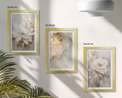 Gallery wall Bloemen op een lichte achtergrond met abstracte patronen.