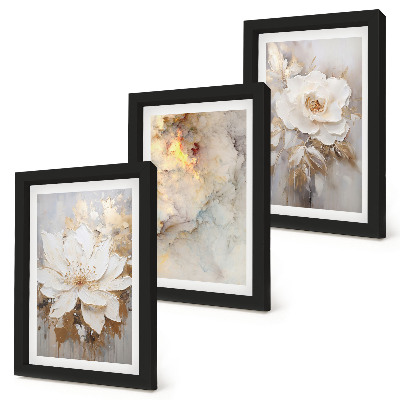 Gallery wall Bloemen op een lichte achtergrond met abstracte patronen.