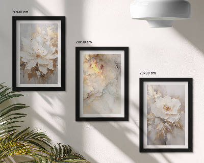 Gallery wall Bloemen op een lichte achtergrond met abstracte patronen.