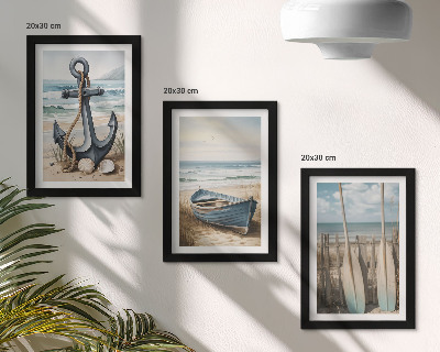 Gallery wall Bootanker en roeispanen op het strand met de zee