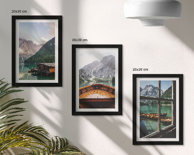 Gallery wall Bergmeer met een boot en houten huisjes