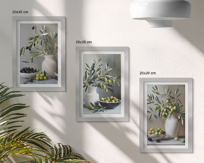 Gallery wall Olijven in vazen ​​met takken op een grijze achtergrond