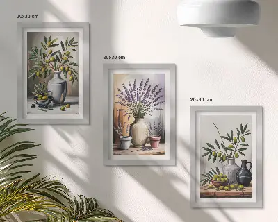 Set van ingelijste schilderijen met bloemen en olijven in vazen op een lichte achtergrond