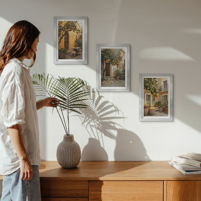Gallery wall Een tuin met citrusbomen op een zonnige locatie.