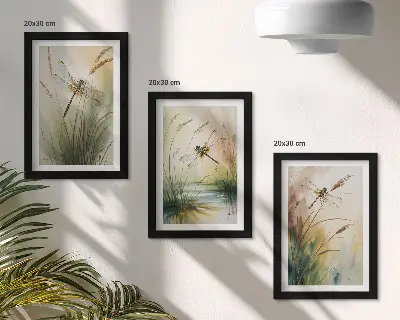 Gallery wall met libellen tussen het gras bij het water in een schilderachtige stijl