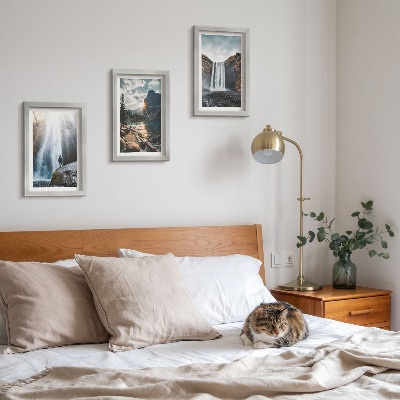 Gallery wall Watervallen in de bergen met prachtige natuurlijke landschappen.