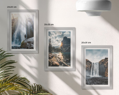 Gallery wall Watervallen in de bergen met prachtige natuurlijke landschappen.