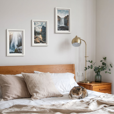 Gallery wall Watervallen in de bergen met prachtige natuurlijke landschappen.