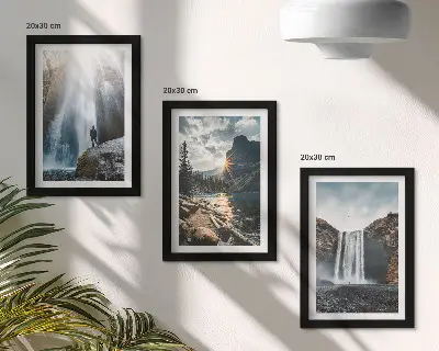 Gallery wall met watervallen in de bergen en prachtige natuurlijke landschappen