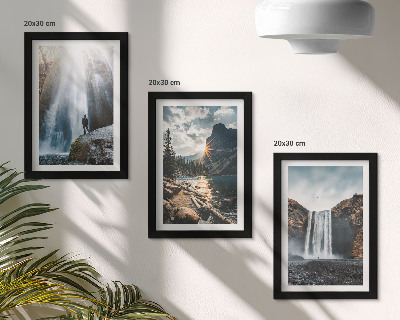 Gallery wall Watervallen in de bergen met prachtige natuurlijke landschappen.