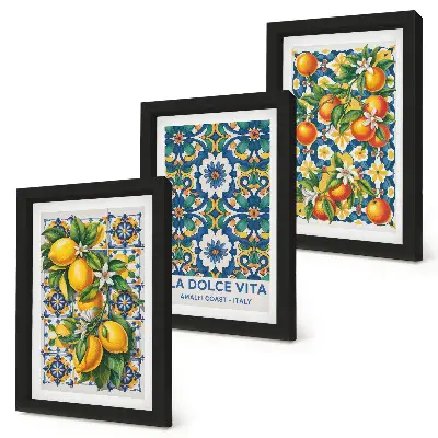 Gallery wall met posters van citrusvruchten en kleurrijke abstracte patronen