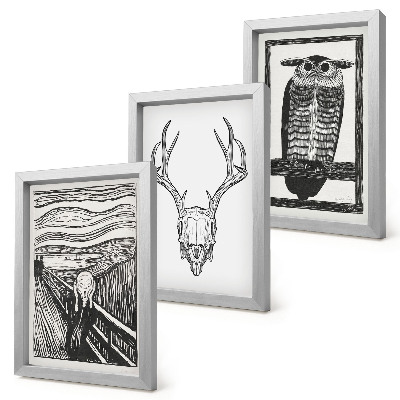 Gallery wall Geïnspireerd door de afbeelding uit Scream met een schedel en een uil in een grafische stijl.