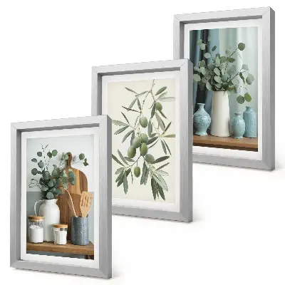 Set van ingelijste schilderijen met esthetische afbeelding van groene olijven en eucalyptustakken