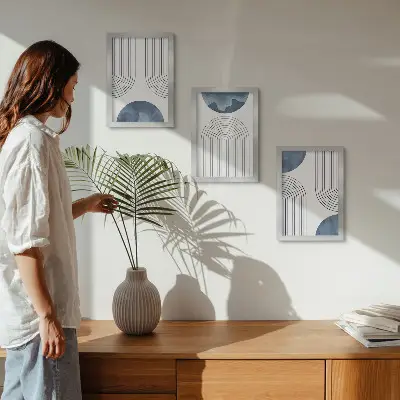 Set ingelijste schilderijen met abstracte patronen in blauw-witte tinten