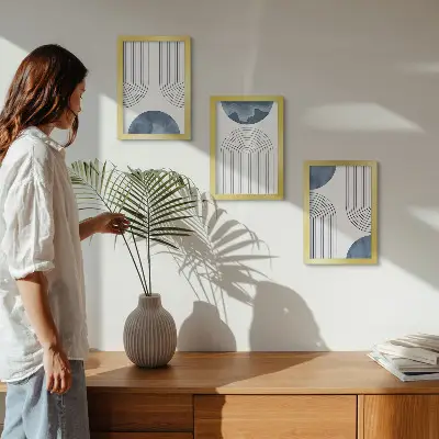 Set ingelijste schilderijen met abstracte patronen in blauw-witte tinten