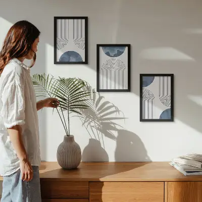 Set ingelijste schilderijen met abstracte patronen in blauw-witte tinten
