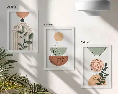 Gallery wall met abstracte vormen en kleurrijke plantmotieven