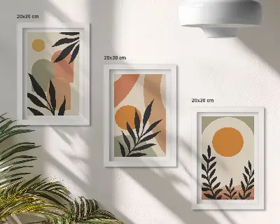 Gallery wall met abstracte vormen en plantmotieven in warme kleuren