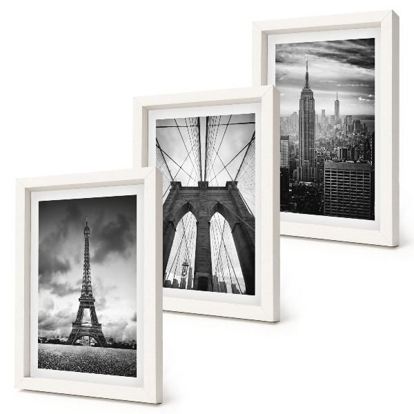 Gallery wall Torens en bruggen in monochrome tinten.