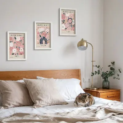 Set van ingelijste schilderijen met bloemmotieven in Tokio, Londen en Parijs