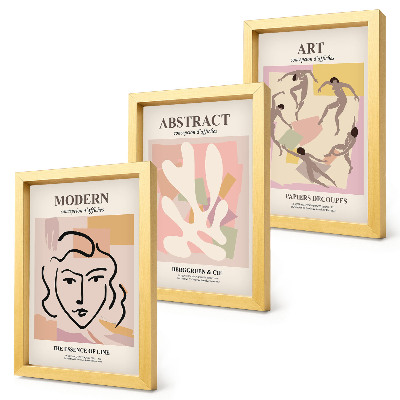 Gallery wall Stijlvolle portretten en abstracte vormen in pastelkleuren.