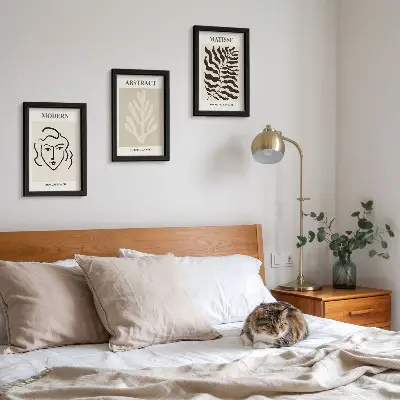 Gallery wall met illustraties van gezichten en bladeren naar de grafische werken van Henri Matisse