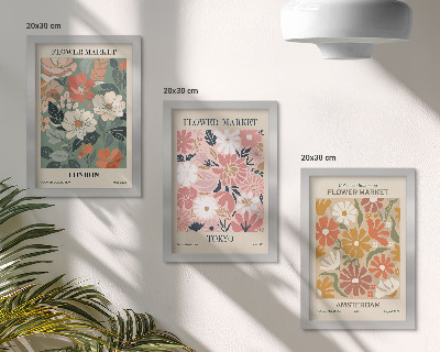 Set van ingelijste schilderijen Bloemenpatronen op posters uit Londen, Tokio en Amsterdam.