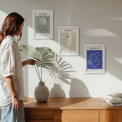 Gallery wall met pastelillustraties van Henri Matisse