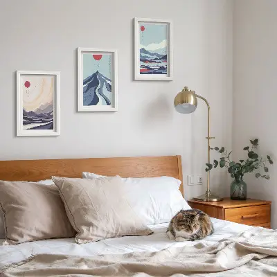 Set van ingelijste schilderijen met abstracte berglandschappen in Japanse stijl