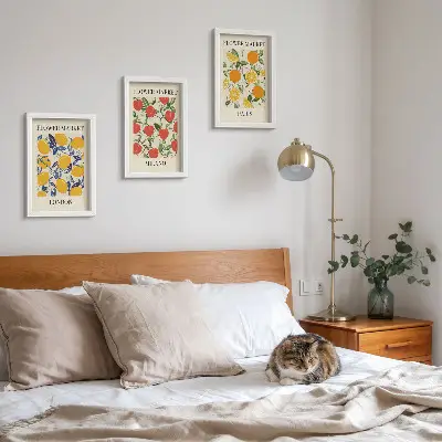 Set van ingelijste schilderijen met bloemenposters in Londen, Milaan en Parijs