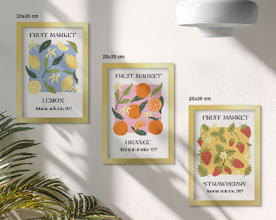 Gallery wall Fruitposters met citroenen, sinaasappels en aardbeien.