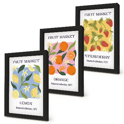 Gallery wall Fruitposters met citroenen, sinaasappels en aardbeien.