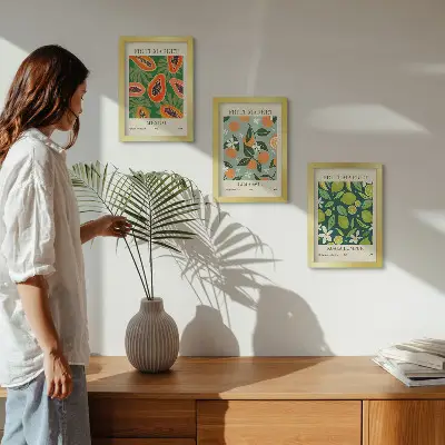 Wanddecoratie met vintage posters met fruitpatronen