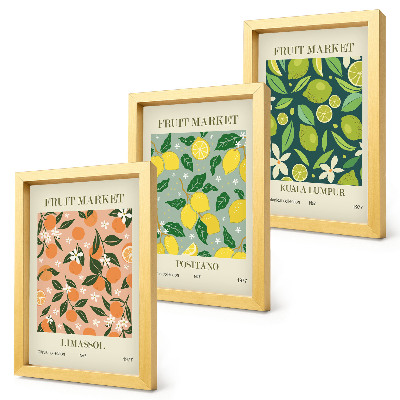 Gallery wall Fruitige patronen met citrusvruchten en vintage bloemen.