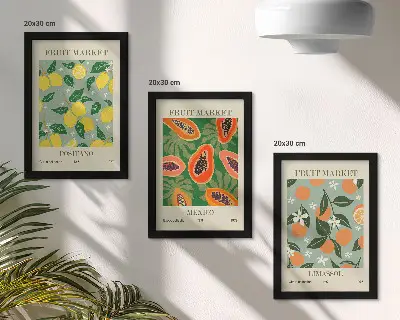 Set van ingelijste schilderijen met fruitmotieven zoals citroenen, papaja's, mandarijnen en bloemen