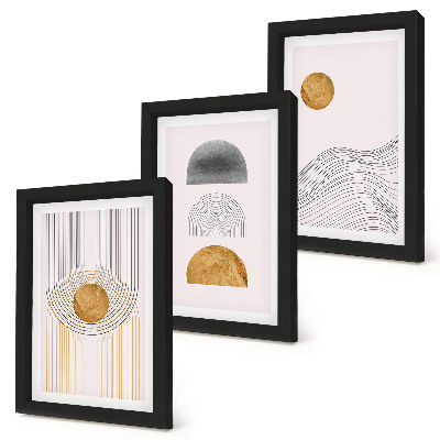 Set van ingelijste schilderijen Abstracte vormen en lijnen in beige en grijze tinten.