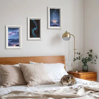 Gallery wall met nachtelijke hemel, bergen, kloof en winterlandschap