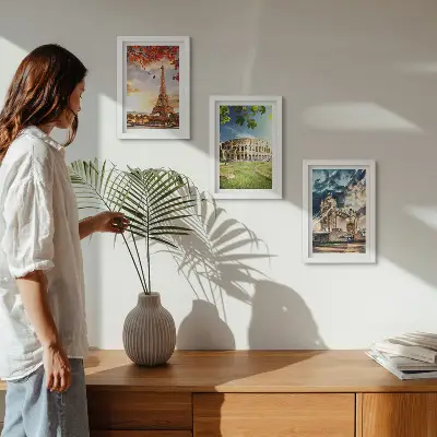 Gallery wall met monumenten van Europa in warme landschapskleuren