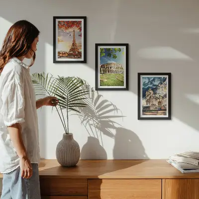 Gallery wall met monumenten van Europa in warme landschapskleuren