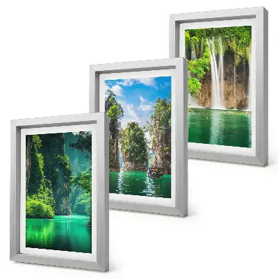 Set ingelijste schilderijen met groene landschappen van watervallen en rotsen
