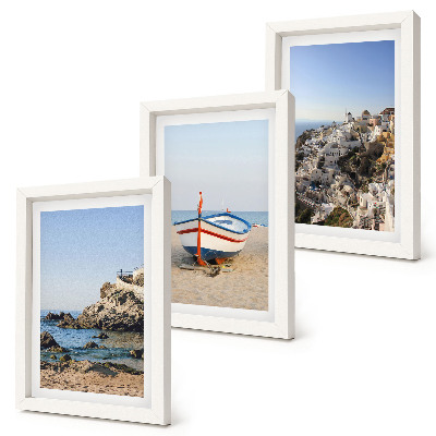 Gallery wall Uitzicht op zee met boot en witte huizen, Griekenland