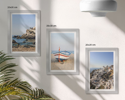 Gallery wall Uitzicht op zee met boot en witte huizen, Griekenland