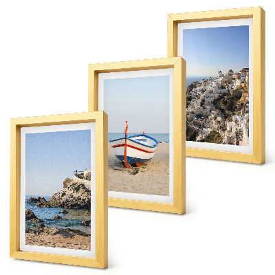 Gallery wall Uitzicht op zee met boot en witte huizen, Griekenland