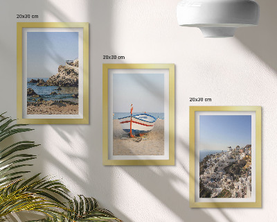 Gallery wall Uitzicht op zee met boot en witte huizen, Griekenland