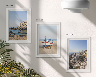 Gallery wall Uitzicht op zee met boot en witte huizen, Griekenland