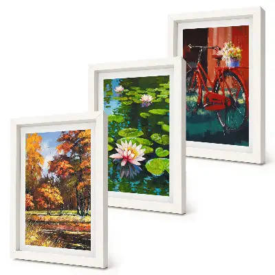 Set ingelijste schilderijen herfstkleuren met een vijver met waterlelies en een fiets op het terras