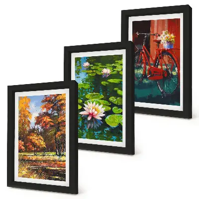 Set ingelijste schilderijen herfstkleuren met een vijver met waterlelies en een fiets op het terras