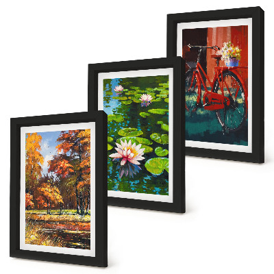 Set van ingelijste schilderijen Herfstkleuren, vijver met waterlelies, fiets op het terras