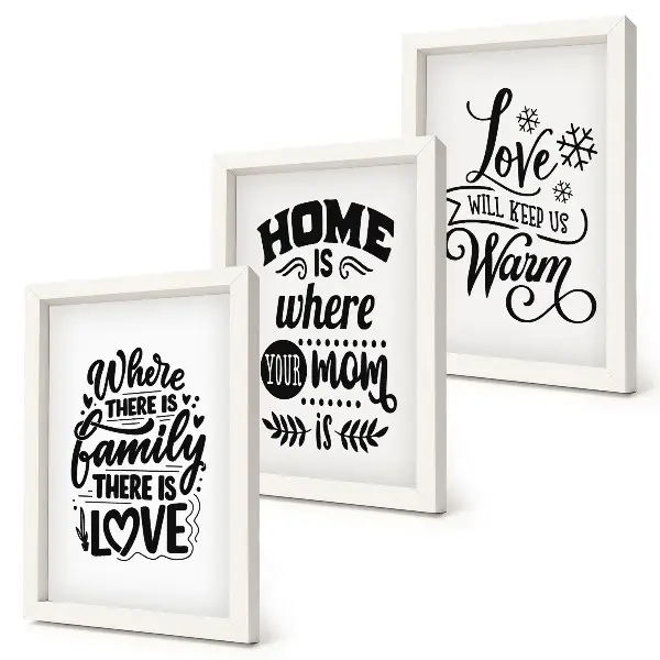 Gallery wall met teksten over familie, liefde en thuis