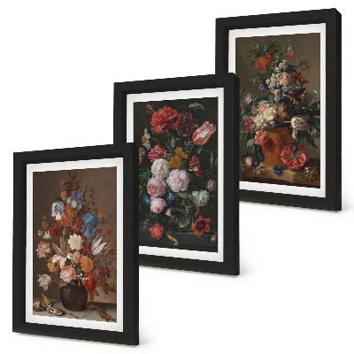 Gallery wall Bloemen in vazen, diverse vintage plantenarrangementen